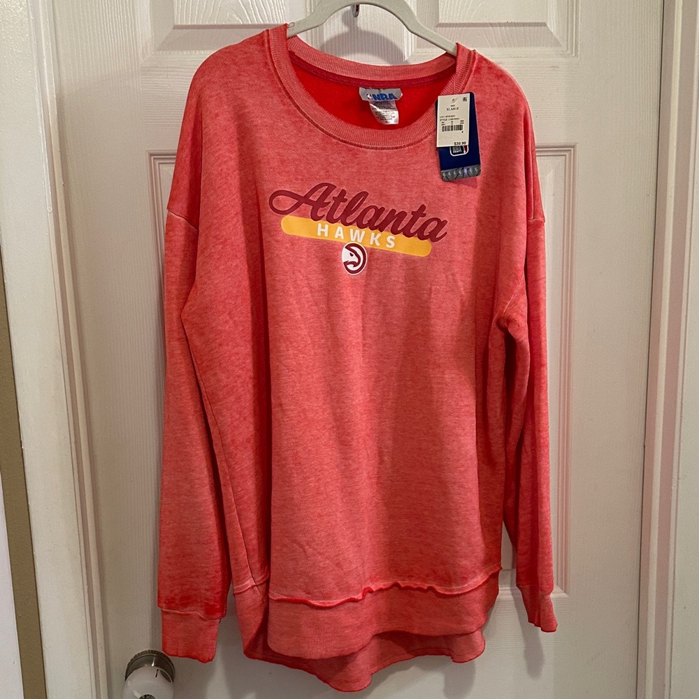 NWT, NBA ❤️Atlanta Hawks Women's Red Sweatshirt